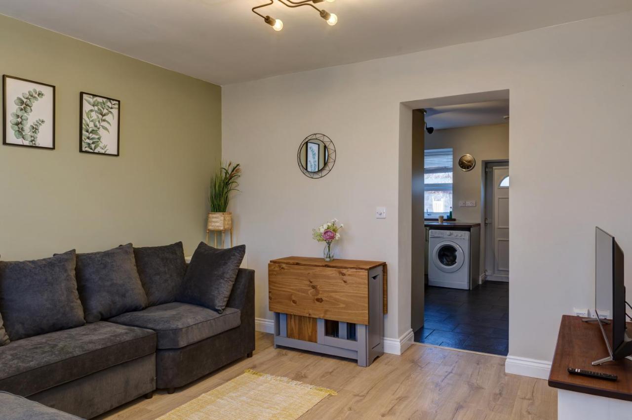Cosy 2 Bed Home Chesterfield Luaran gambar